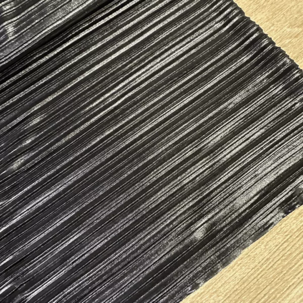 tissu plissé noir irisé tissu plissé noir irisé